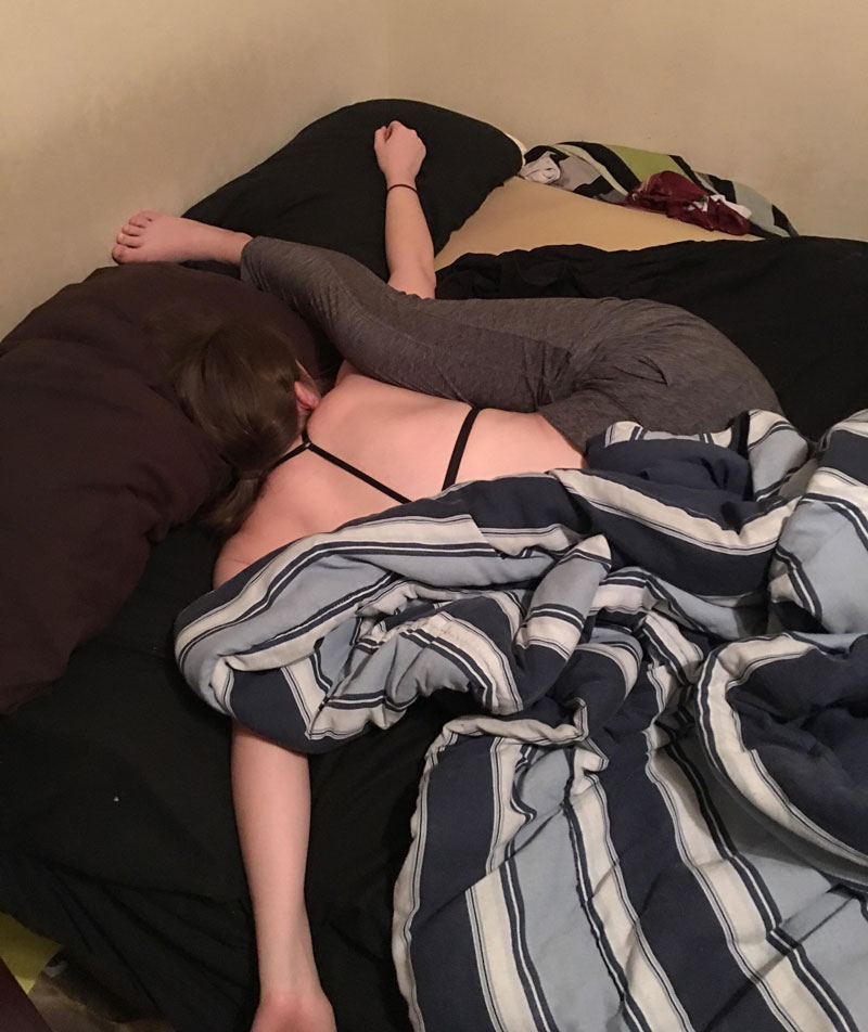 Секс Со Спящей Мамой Фото