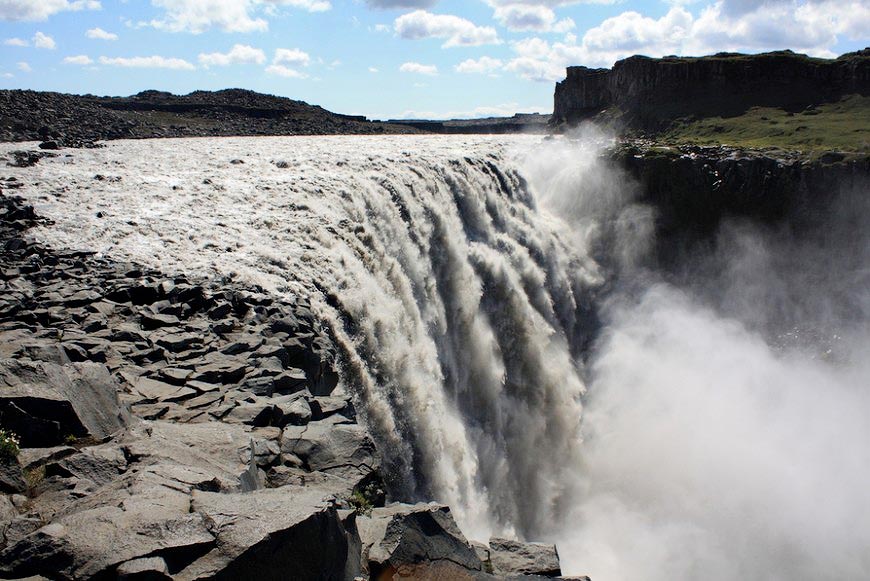 Водопад деттифосс в исландии фото