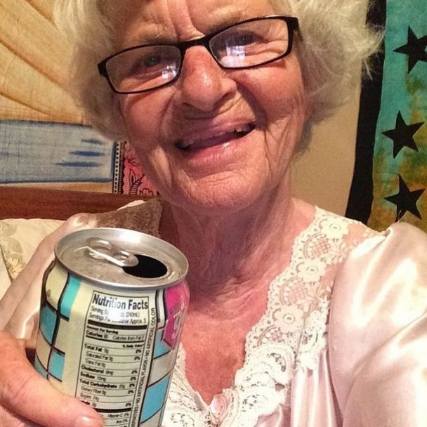 86 Year Old Cool Grandmother Popular On Instagram 