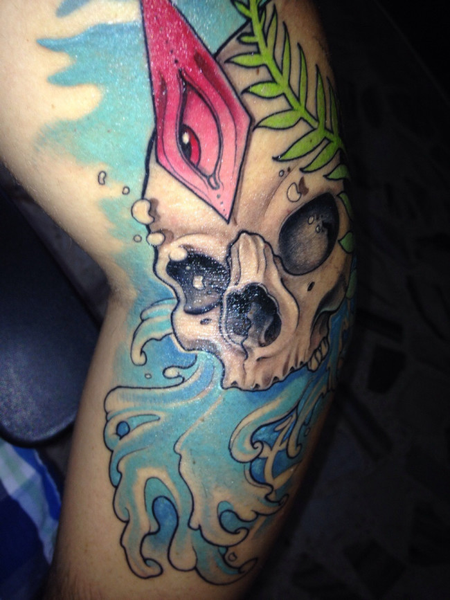 First Skull, left arm done by Andres Methza, Logo, Colombia