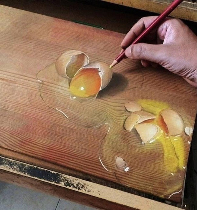 Painting on Wood with Colored Pencil by Ivan Hoo