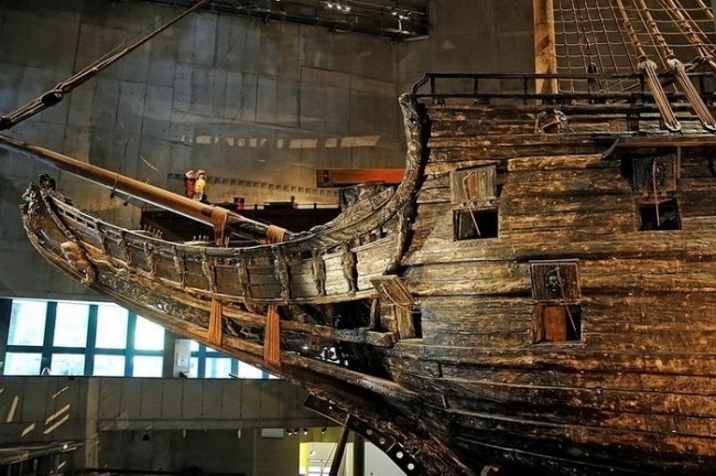 17th Century Ship that still has a Royal Look