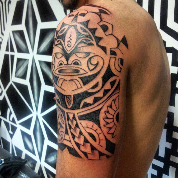 Black Ink Polynesian Tribal Tattoo Design