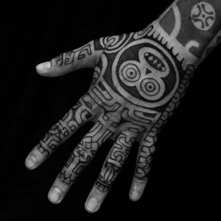 Hand tribal tattoo design