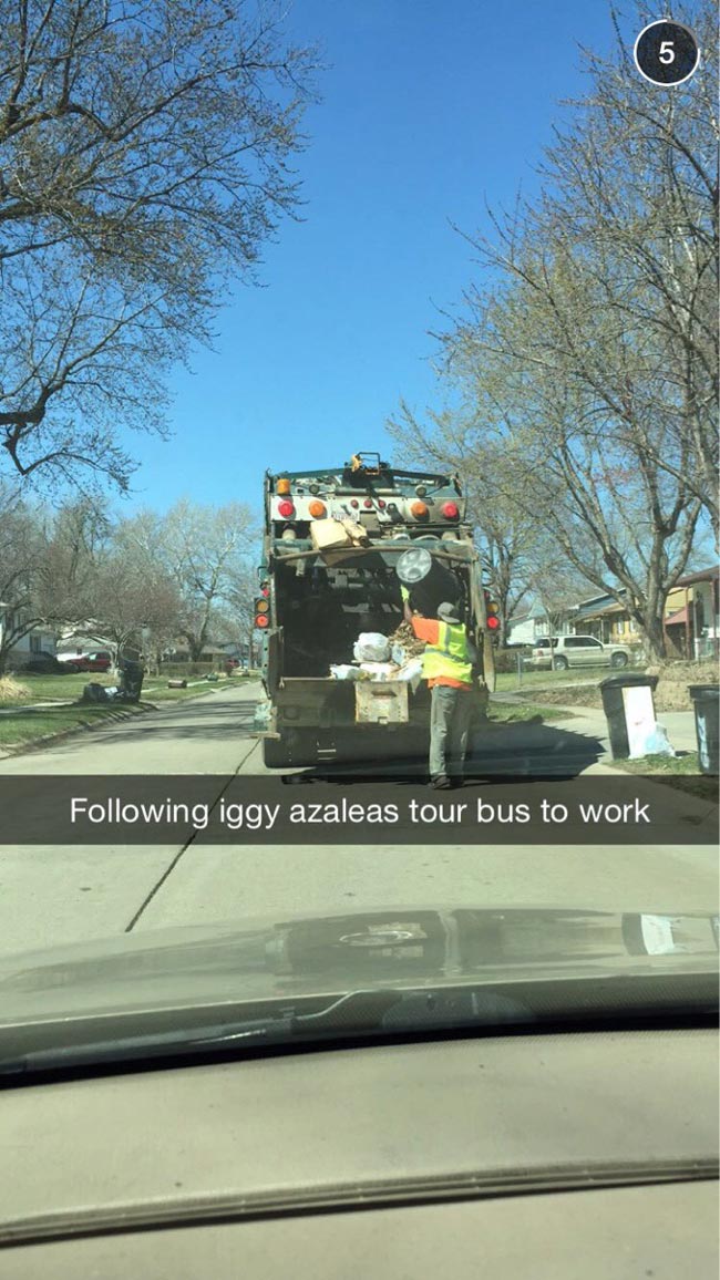 Iggy Azalea’s tour bus