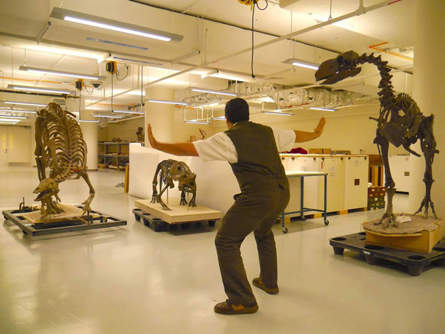 Smithsonian Jurassic World Impression