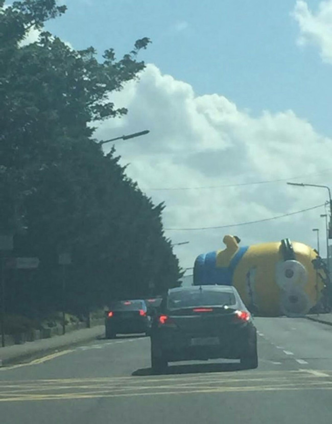 Giant Inflatable Minion caused traffic delays in Dublin today