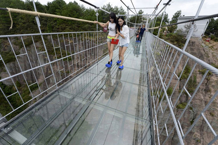 World’s Longest Glass Bridge