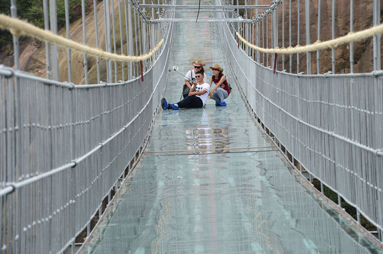 World’s Longest Glass Bridge