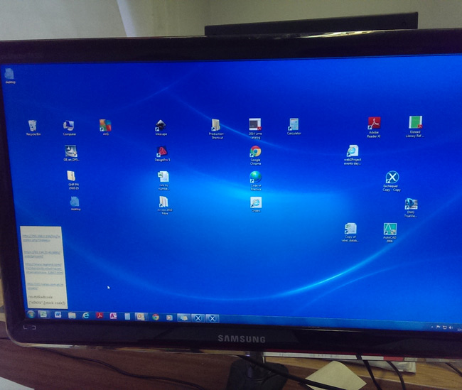 My Boss is a 60+ year old man and this is his desktop