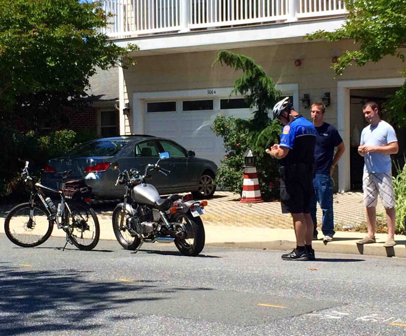 Friend got chased down on his motorcycle by a bike cop at the beach