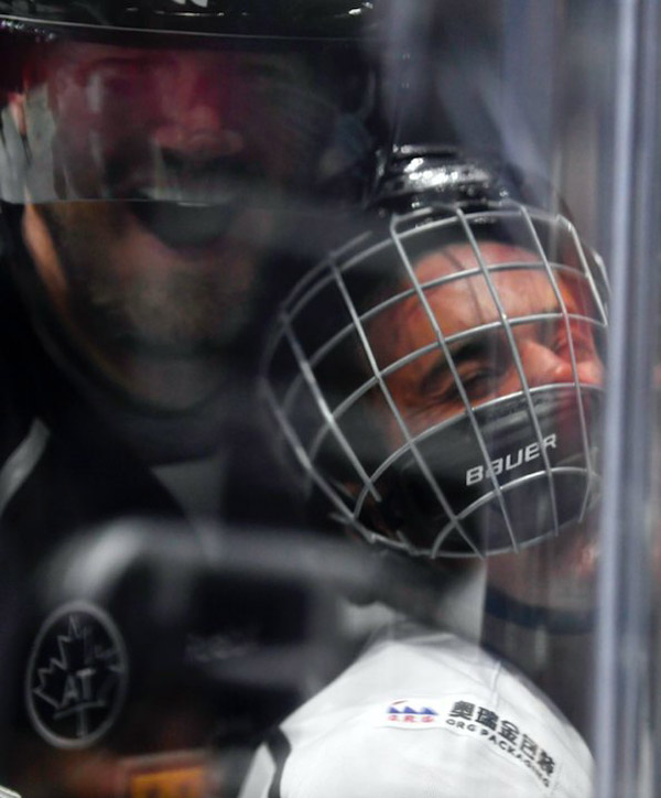 Justin Bieber getting crushed by Chris Pronger in the NHL celebrity all-star game