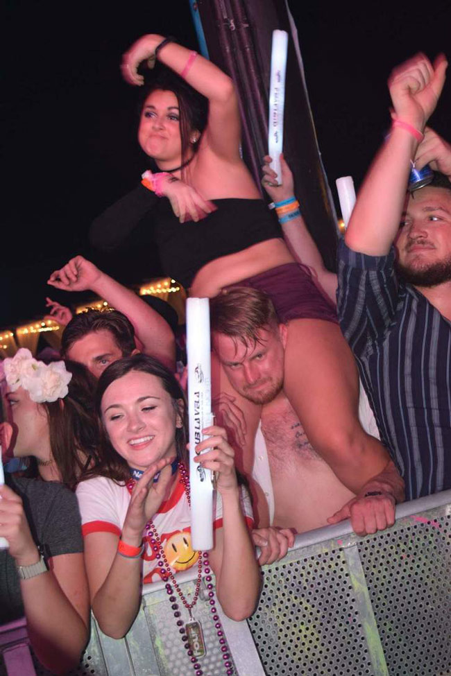 Shout out to this guy last night at the Waka Flocka Flame concert who was in visible pain all night