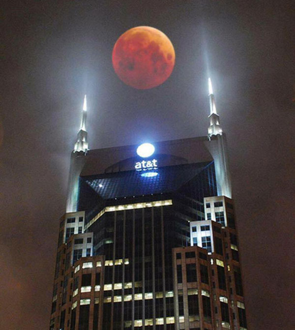 The Eye of Sauron came to Nashville