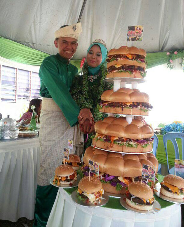 Because wedding cakes are overrated...