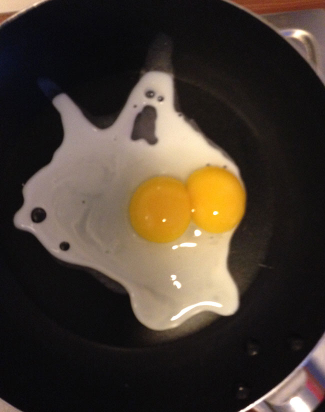 Ghost egg scared of its own boobs