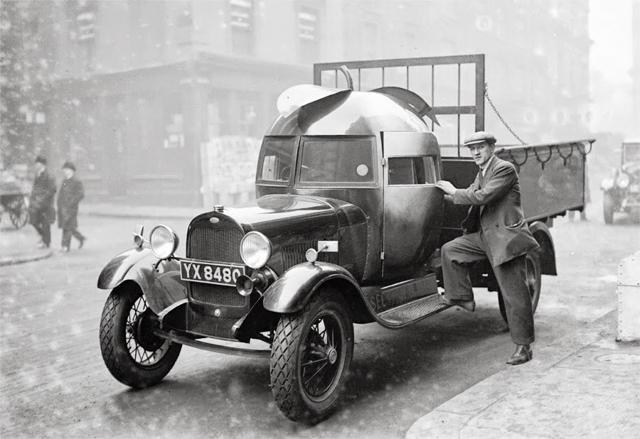 Apple Delivery Truck from 1928
