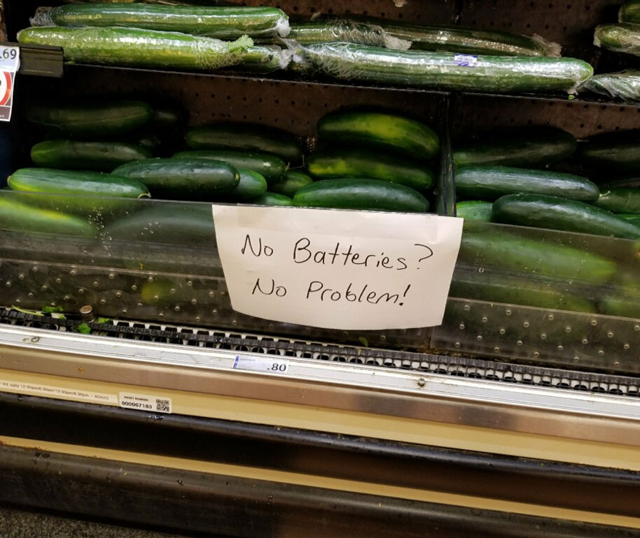 Found in a Florida grocery store. That's how you sell some produce!
