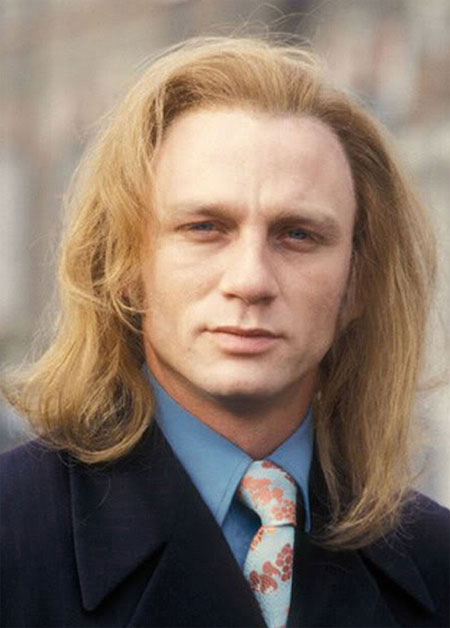 Daniel Craig with long hair just looks like someone photoshopped long hair onto Daniel Craig