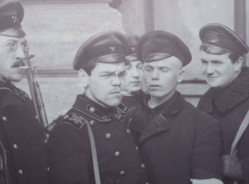 I found Matt Damon in a 1917 Russian Picture