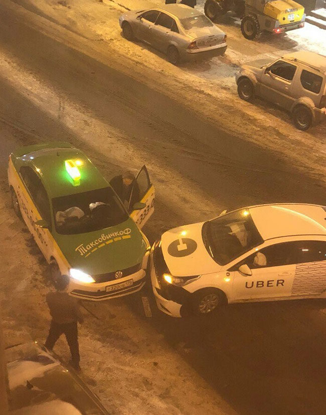 Competition for customers between taxis and Uber reaches a new level