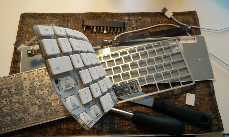 Tried to repair my Apple Keyboard today. Not successful