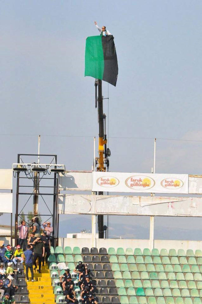 Fan got a 1 year ban from the stadium, so he decided to rent a crane to watch the game