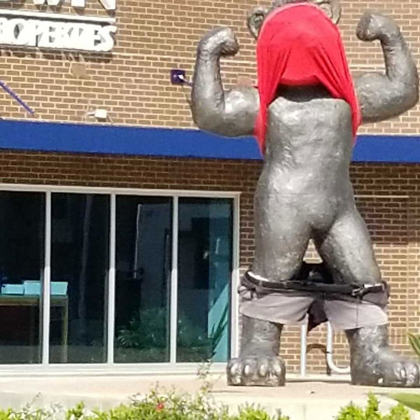 A local high school did this to their rivals statue