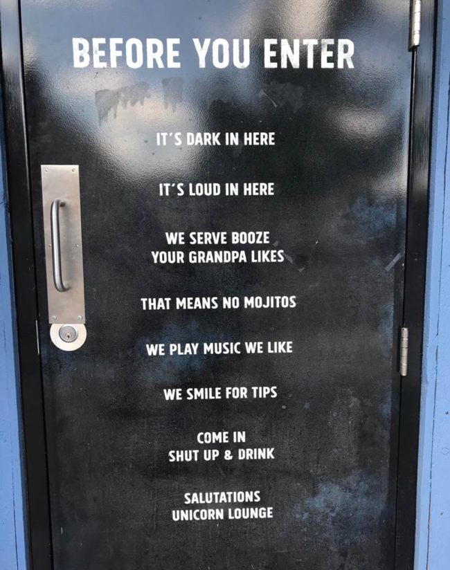 This bar door