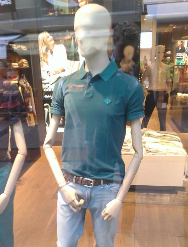 Finally a mannequin that adequately reflects how buff I look in polo shirts