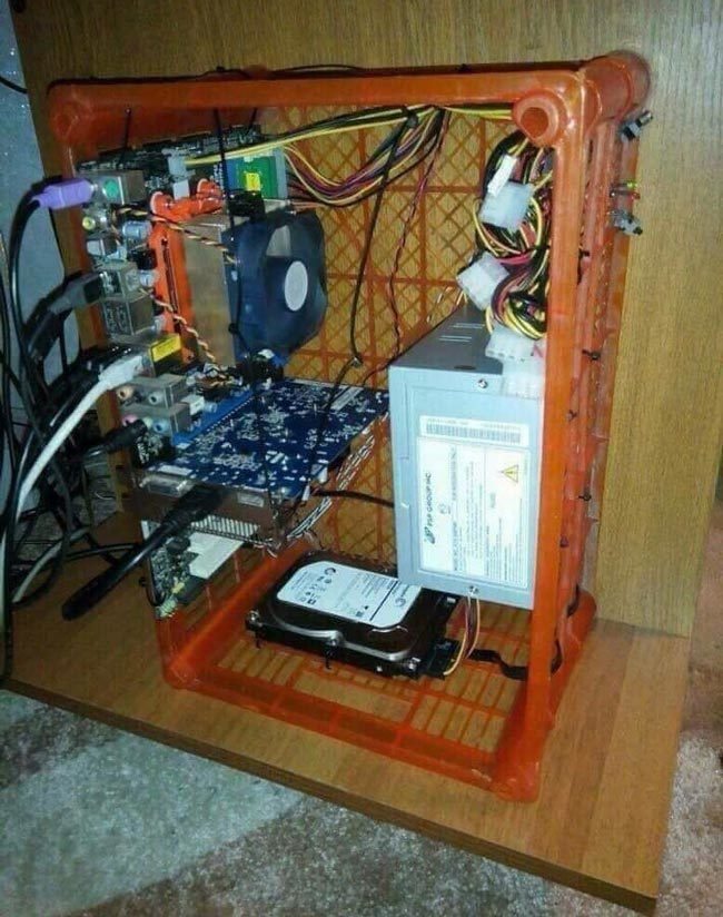 Visited my friend's house yesterday, I present his new PC