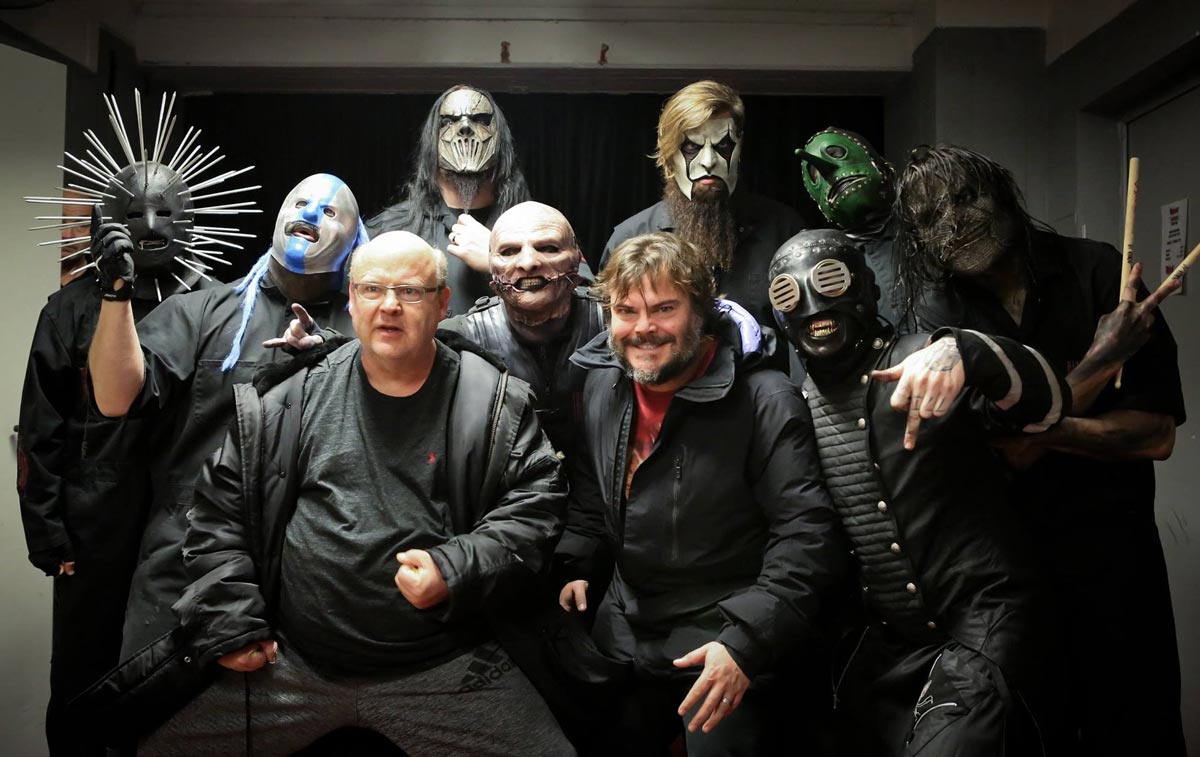 So I just found out that this picture exists Slipknot and Tenacious D