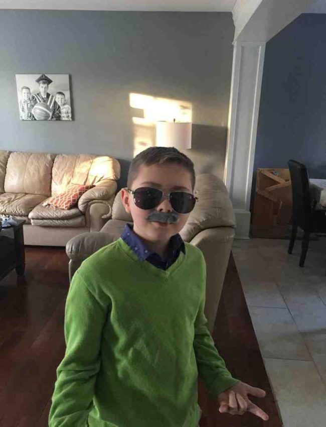 My brother's school had a Marvel vs Disney day today and he decided to go as Stan Lee!