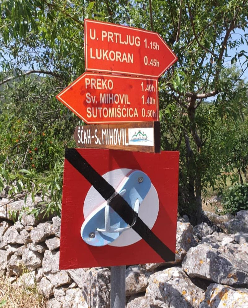 Croatian Mountain Rescue Service on Twitter: "Dear tourists, we know you don’t speak Croatian, so please follow the obvious wordless signs while hiking in the Croatian mountains."