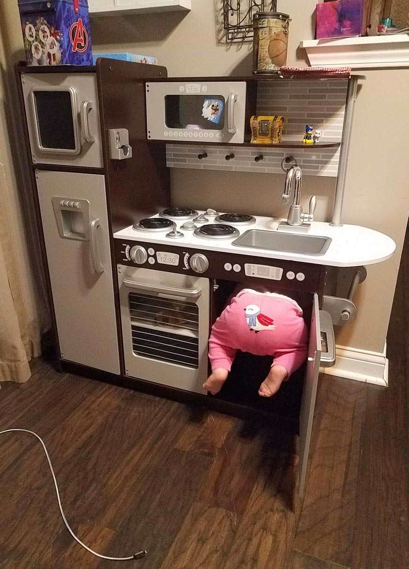 Playing hide and go seek with my kids, this is how I find my daughter