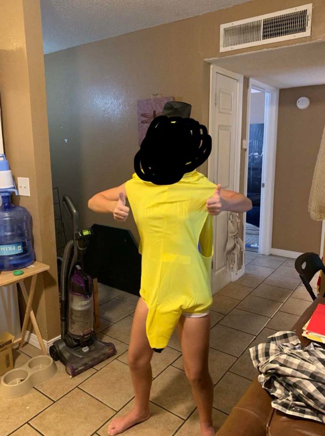 Girlfriend ordered her daughter a banana costume. She came out with it upside down