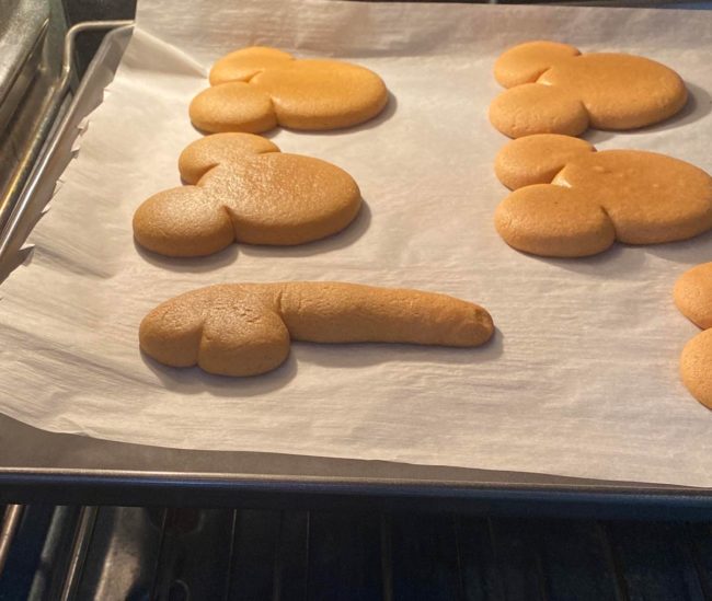 Holidays PSA: Don’t let your husband bake the gingerbread cookies