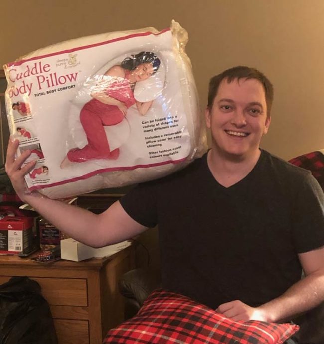 My girlfriend's mom gave me a preggo pillow for Christmas. I love it