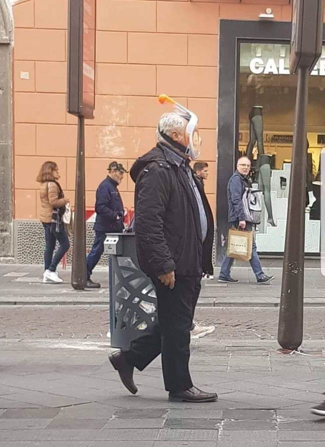 There is a shortage of surgical masks in Italy
