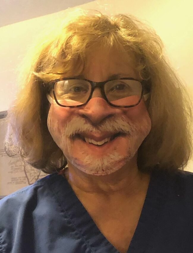 Dad bought mom a new mask