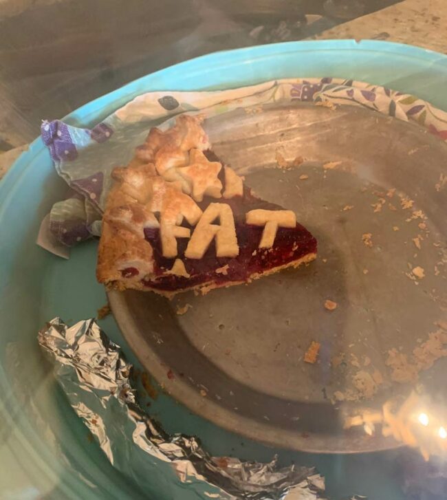 Think my pie is trying to tell me something