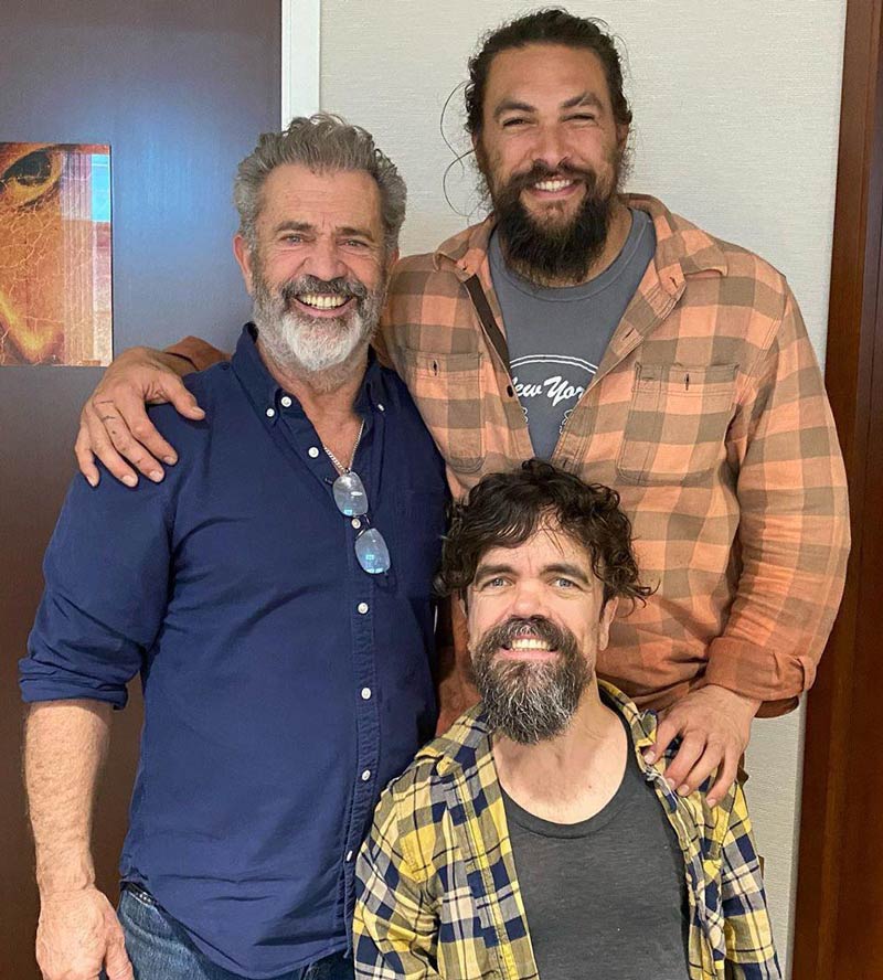Mel Gibson, Jason Momoa and their son Peter