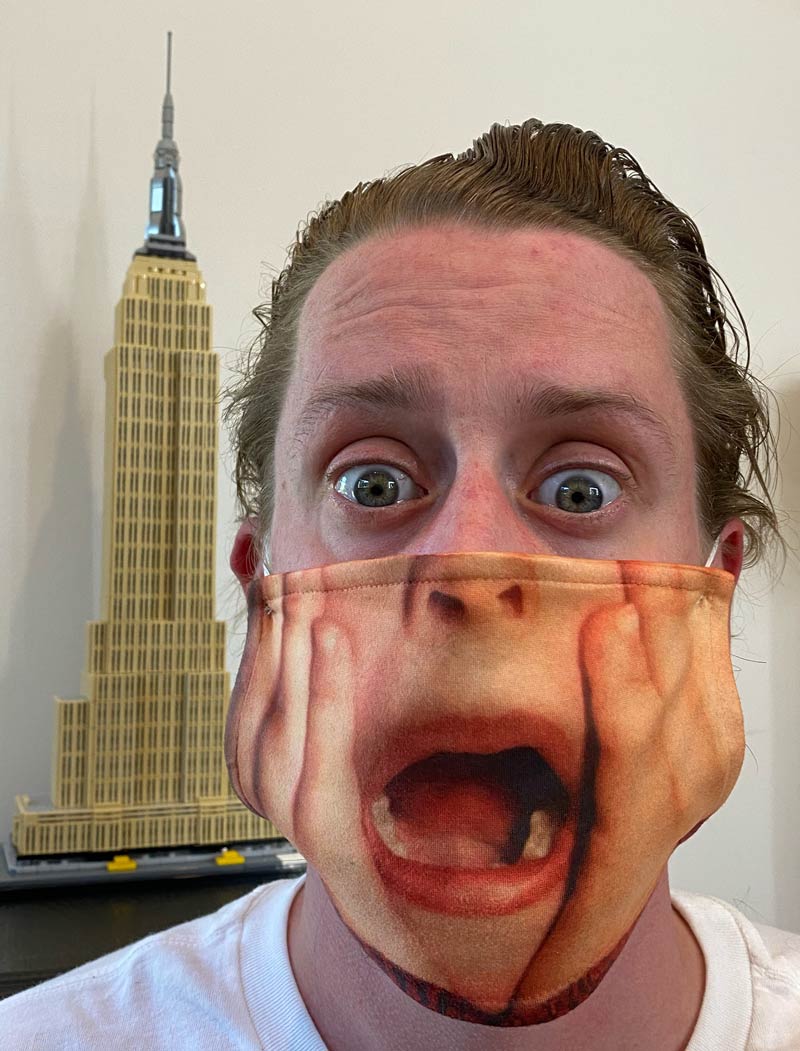Macaulay Culkin got a mask of his famous Home Alone pose