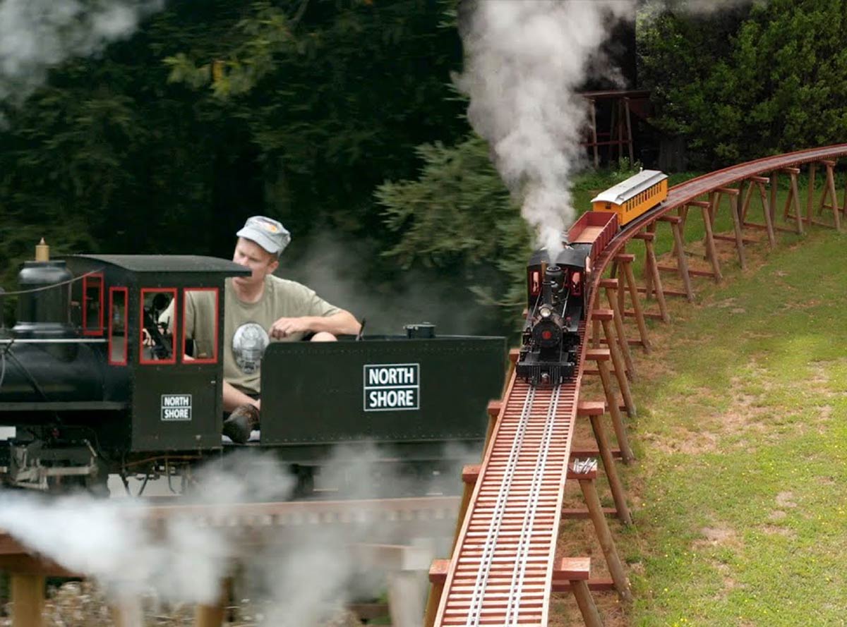 World’s Longest Backyard Railroad