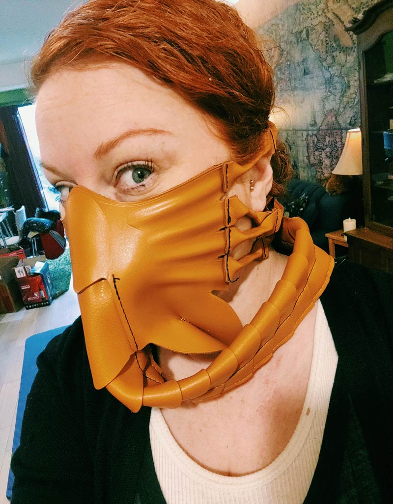 Facehugger mask for the win