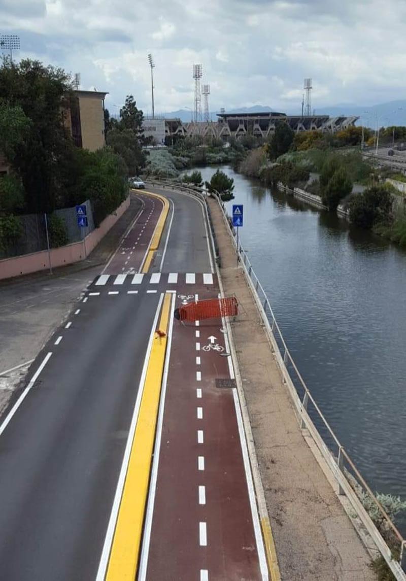 "Start working on the other side, remember the bicycle lane has to be on the right. We will meet half way." (Cagliari, 2021)