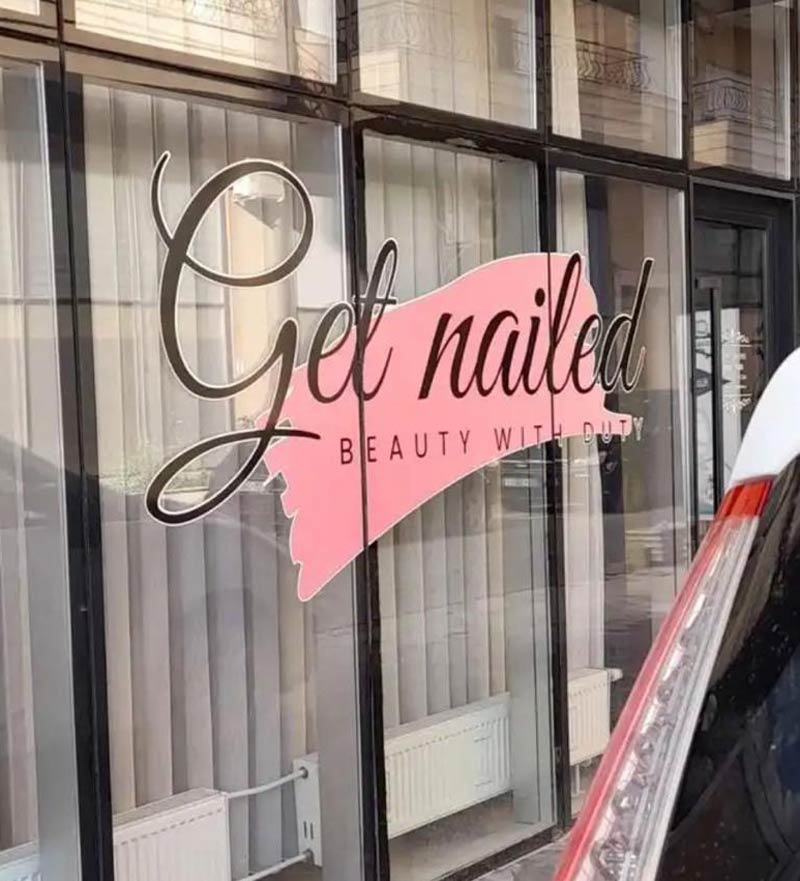 New nail salon in Kosovo