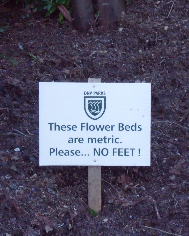 Metric flower beds