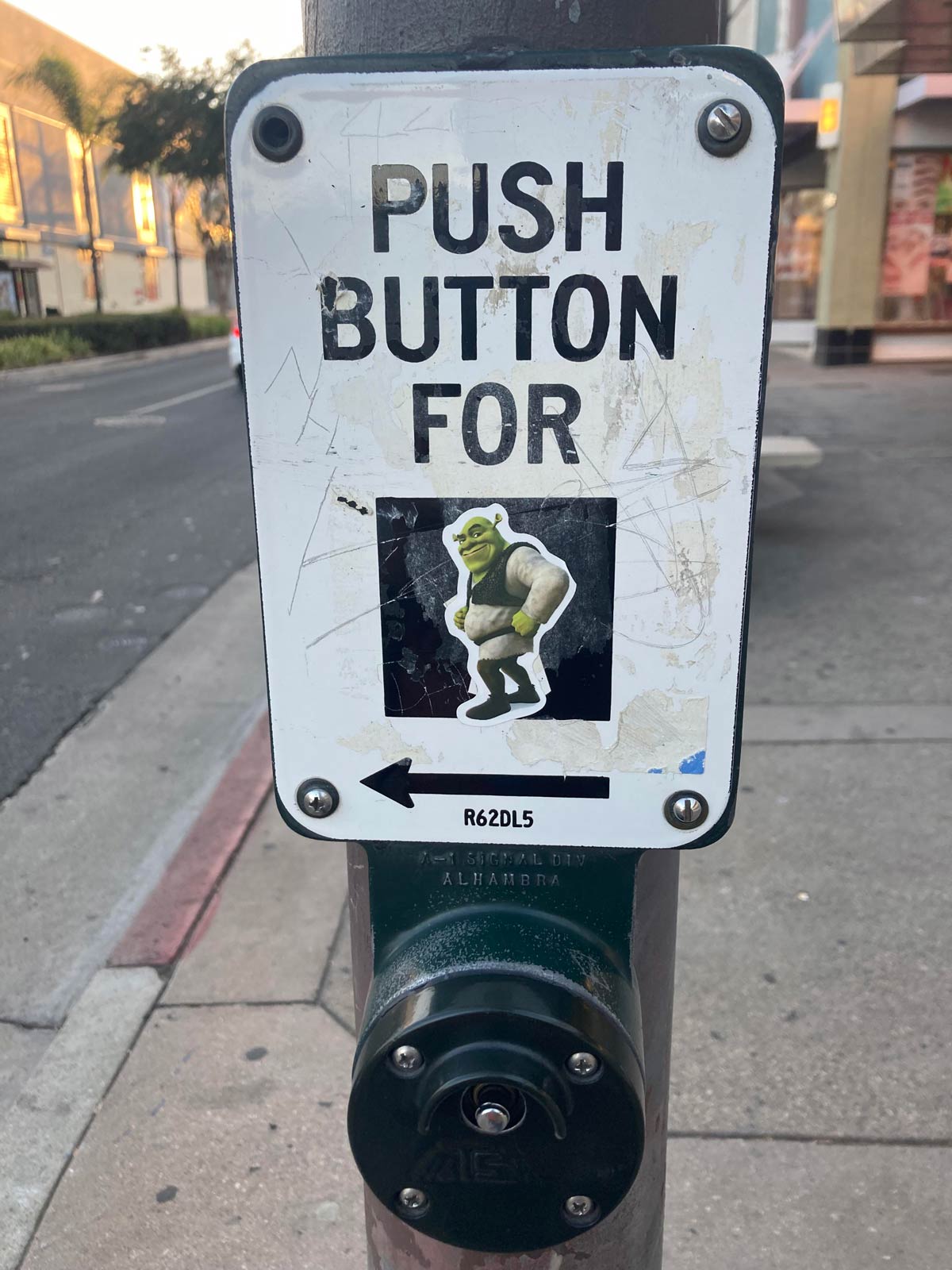 Push button for Shrek
