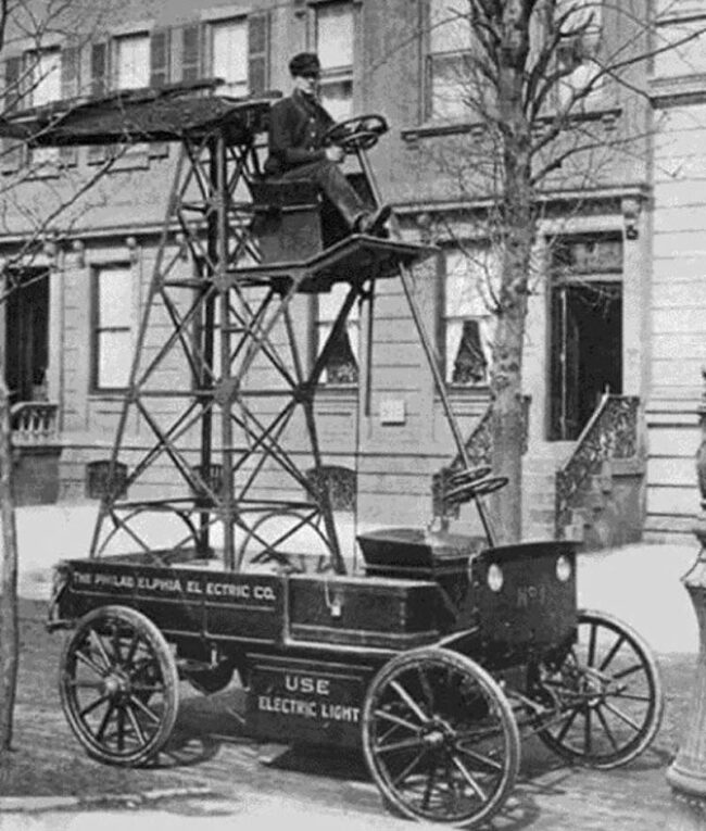 Philadelphia Electric Co. Streetlight Maintenance Vehicle, 1910 Odd